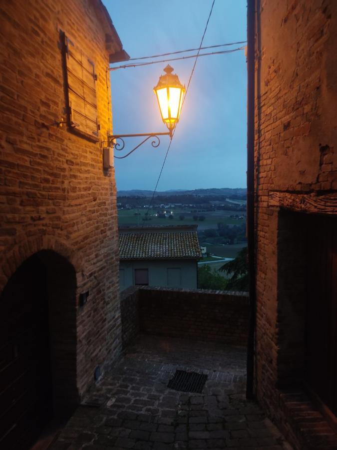 Castelleone di SuasaCasa Borgo Fonte别墅 外观 照片