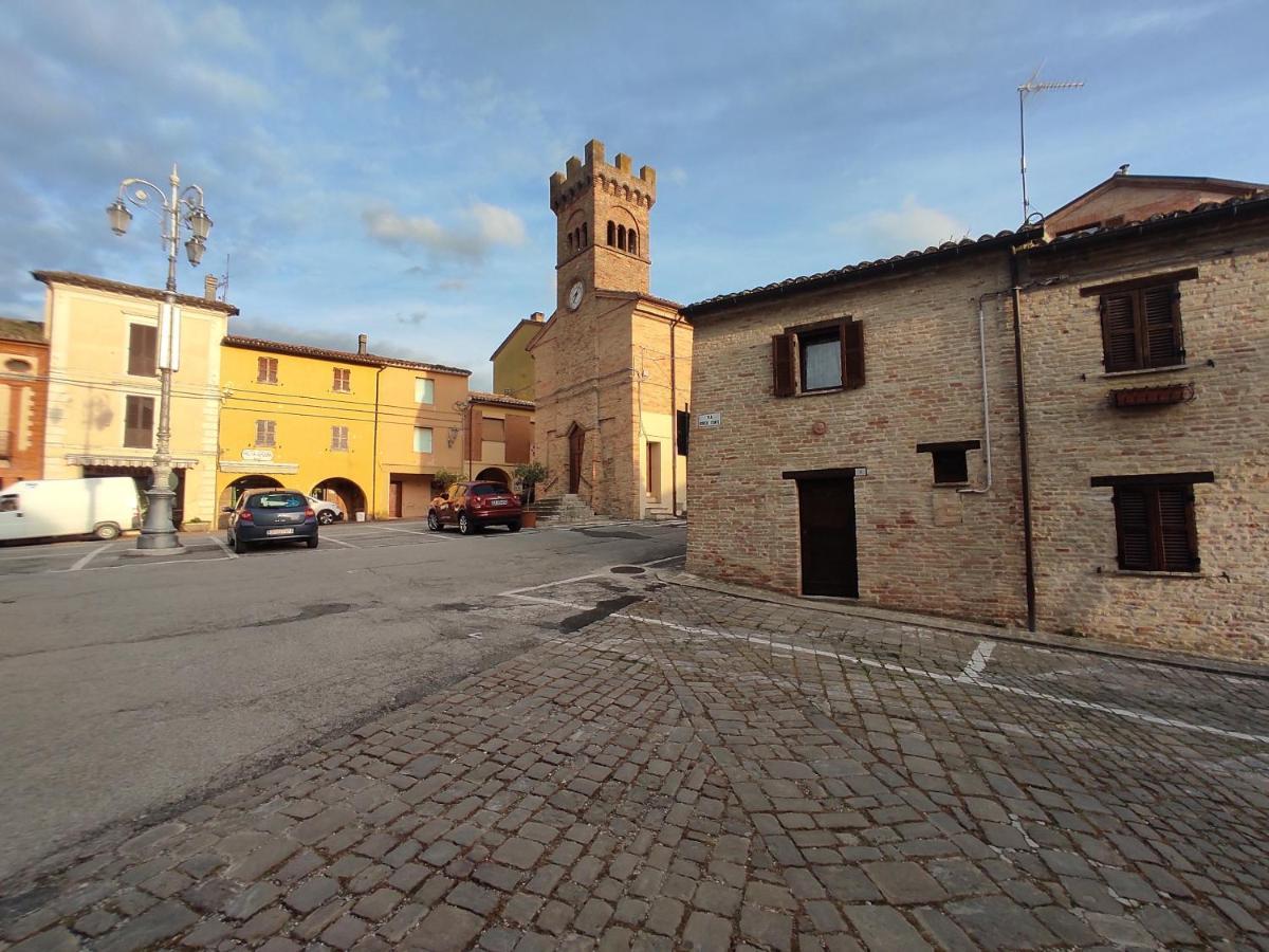 Castelleone di SuasaCasa Borgo Fonte别墅 外观 照片