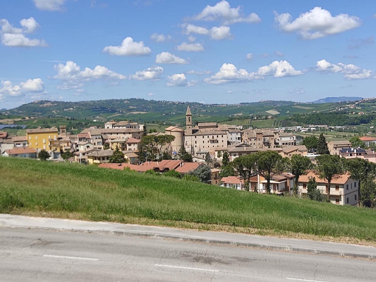 Castelleone di SuasaCasa Borgo Fonte别墅 外观 照片