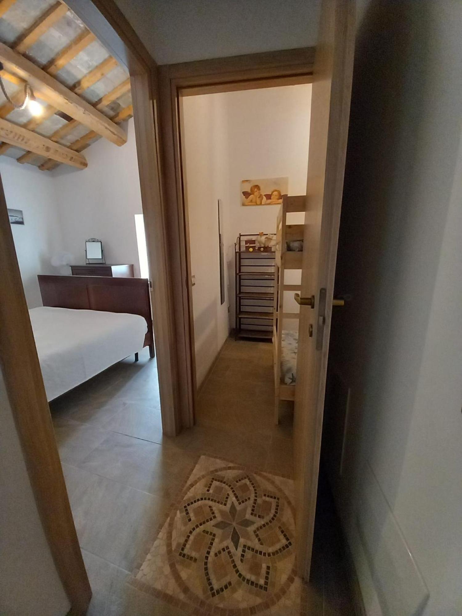 Castelleone di SuasaCasa Borgo Fonte别墅 外观 照片