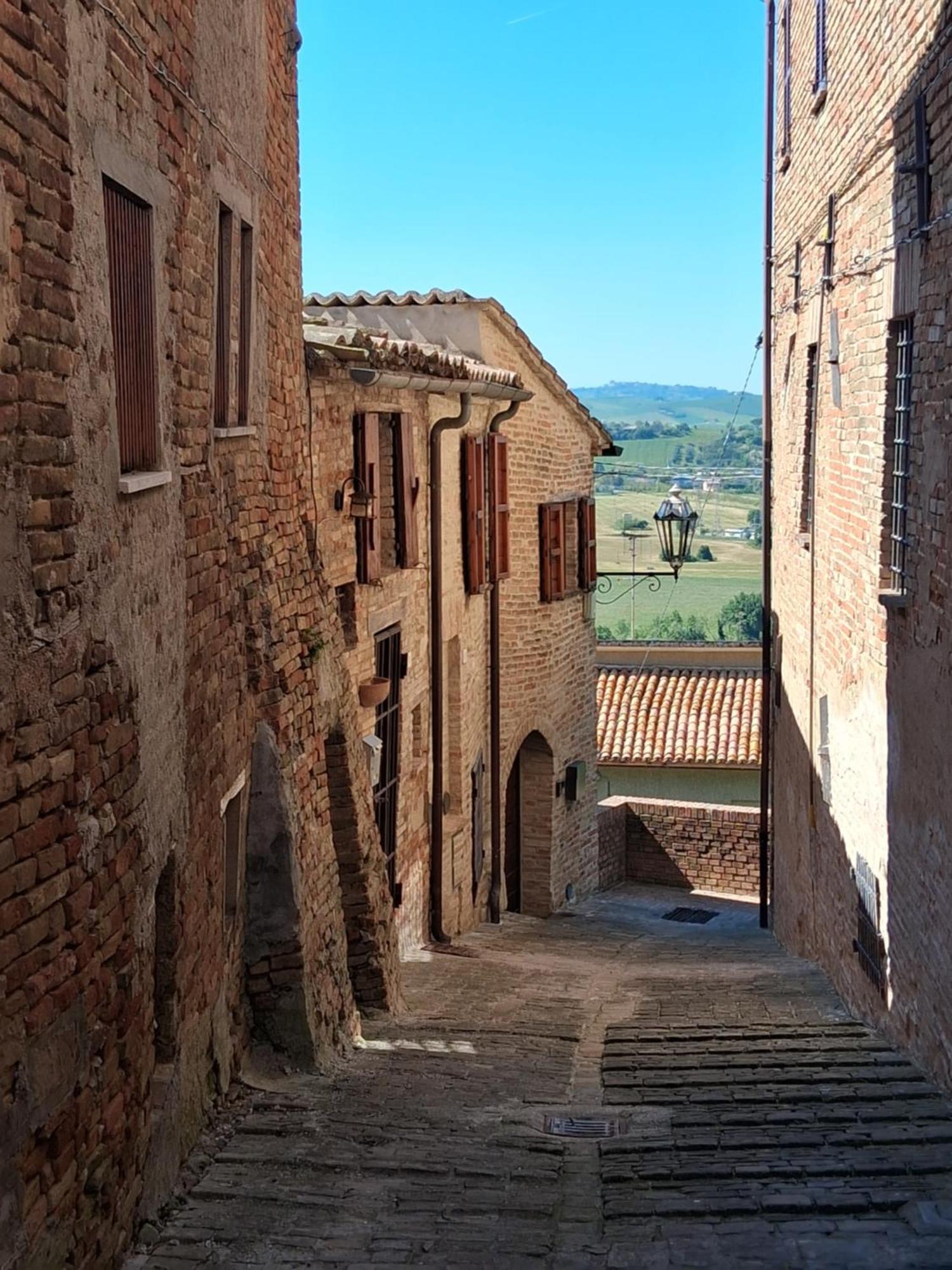 Castelleone di SuasaCasa Borgo Fonte别墅 外观 照片